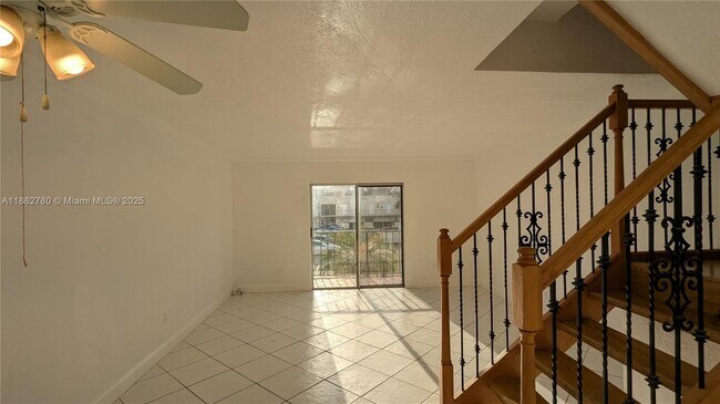 Building Photo - 8650 SW 67th Ave