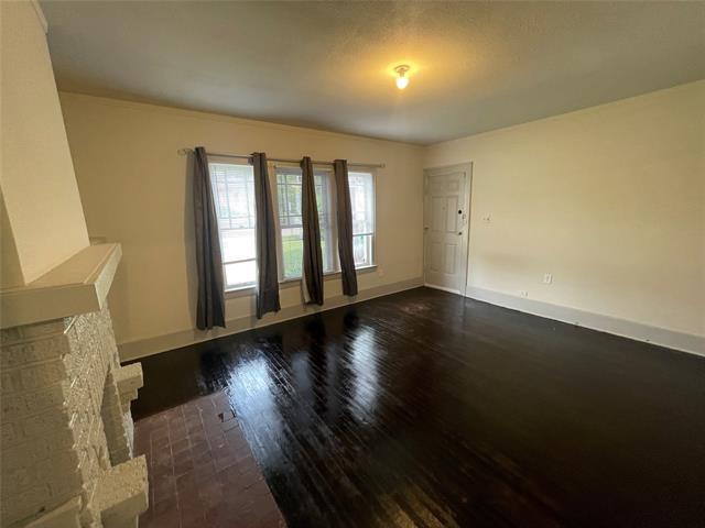 Building Photo - 421 N Marsalis Ave