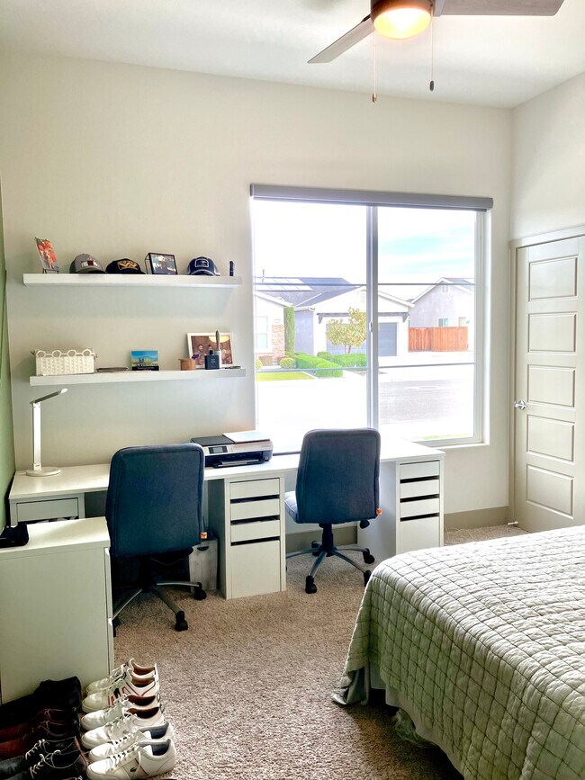 Building Photo - 9207 Manor Forest Ln