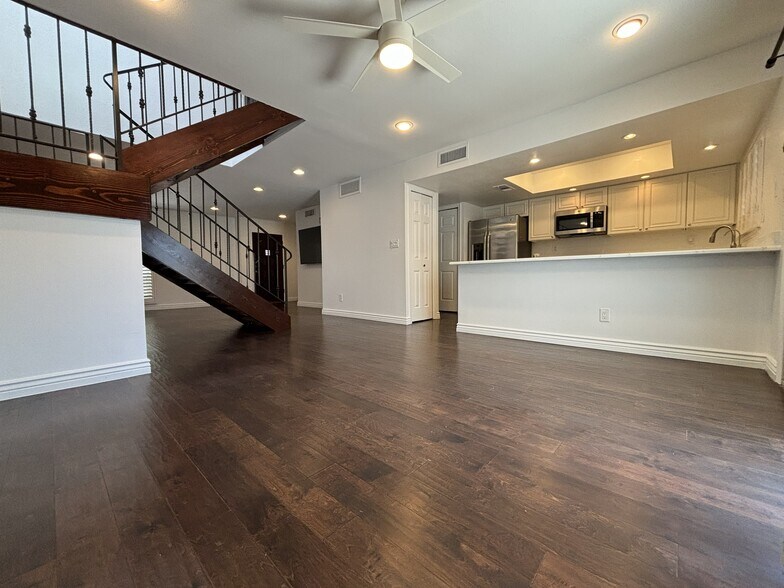 Building Photo - 4910 N 74th St
