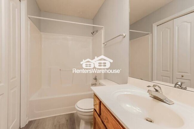 Building Photo - Northland 3 Bd/2Bth Home.
