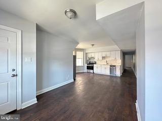 Building Photo - 5425 Christian St