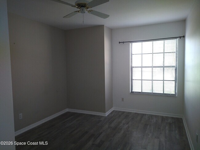 Building Photo - 3619 Egret Dr