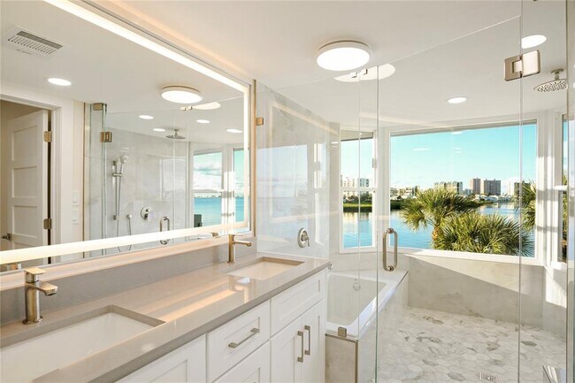 Building Photo - 150 Marina Del Rey Ct