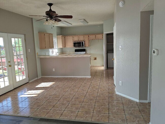 Building Photo - Stunning lake views directly from the backyard
