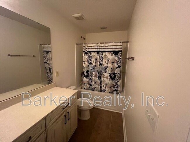 Building Photo - 324 Matilda Pl