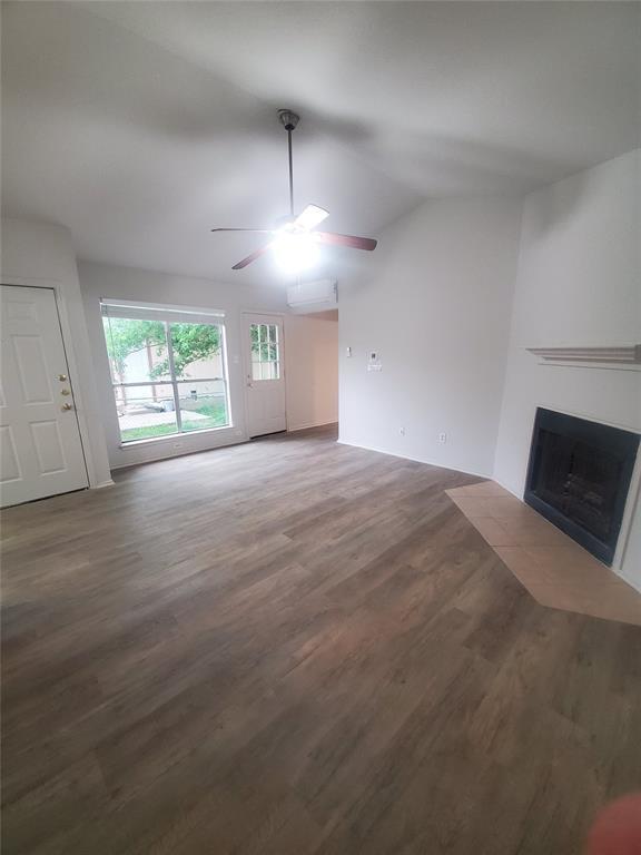 Building Photo - 6909 Hyland Cir