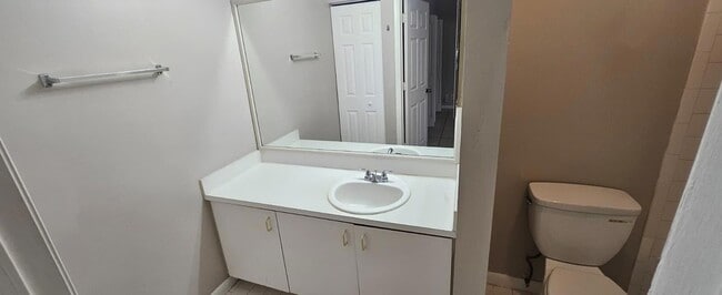 Building Photo - 1461 Hawthorne Pl