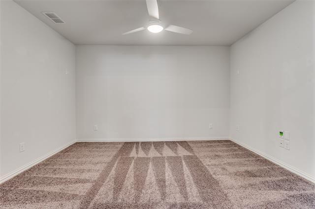 Building Photo - 2625 Toledo Dr