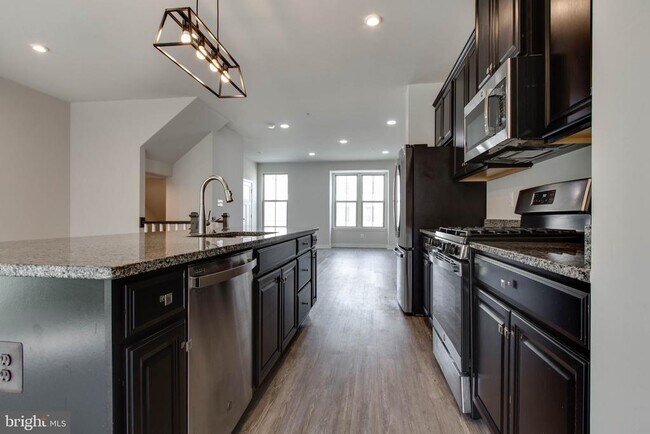 Building Photo - 149 Lyons Crk Dr