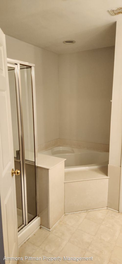 Building Photo - 3 br, 2.5 bath House - 2615 Vega Court