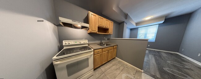 Building Photo - Modern Comfort Meets South Philly Charm