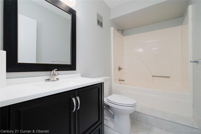 Building Photo - 1083 N Livernois Rd