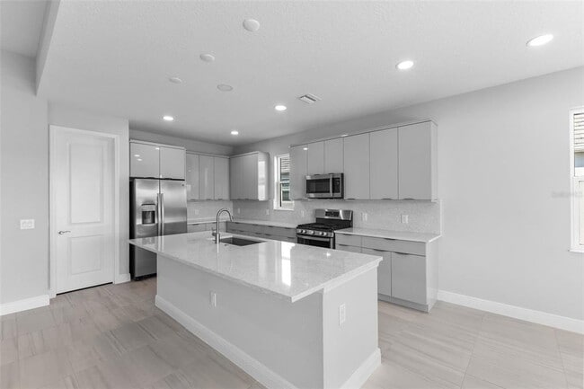 Building Photo - 8071 Slipway Dr