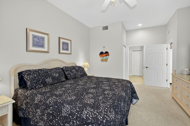 Building Photo - 17100 Bridgestone Ct