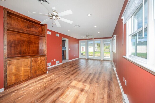 Building Photo - 411 Wagner Dr