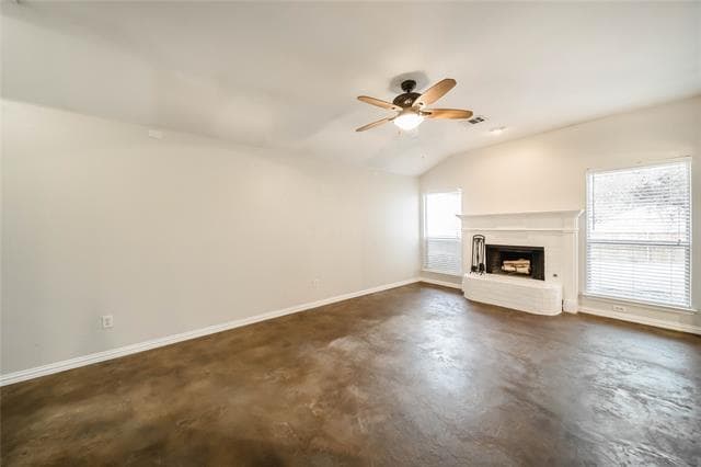 Building Photo - 2211 Lilac Cir