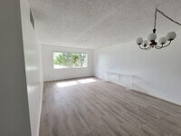 Building Photo - 14850 Naranja Lakes Blvd