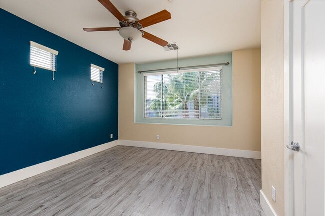 Building Photo - 9050 W Tropicana Ave