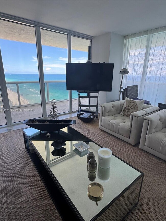 Building Photo - 1830 S Ocean Dr