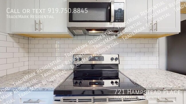 Building Photo - 721 Hampstead Pl