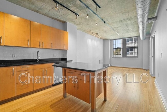 Building Photo - 1444 Church St NW