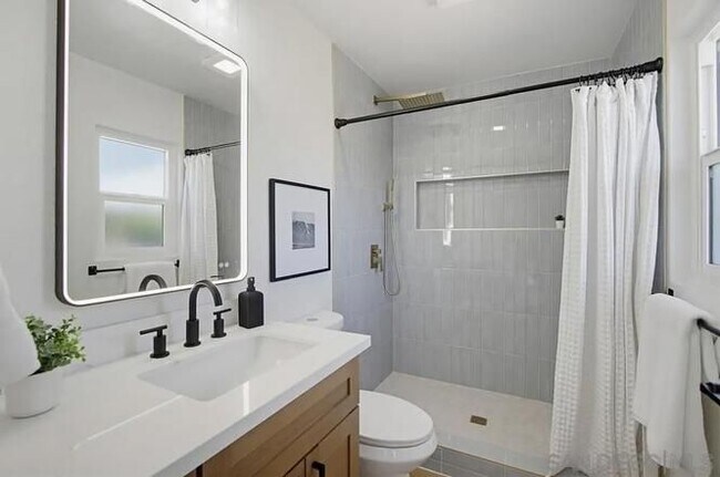 Building Photo - 7415 Bovet Way