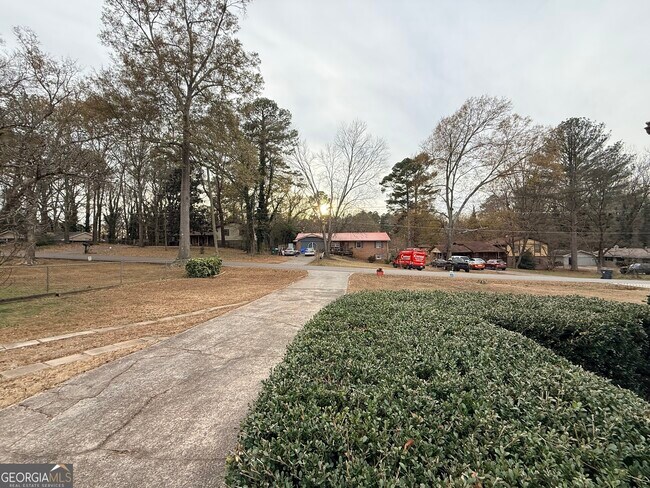 Building Photo - 191 Murphy Ave NW