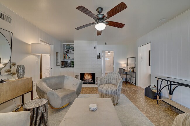 Building Photo - 444 N Shattuck Pl