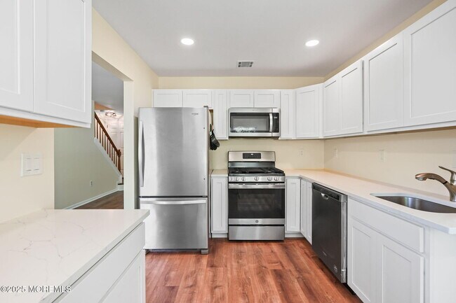 Building Photo - 36 Stirrup Ct