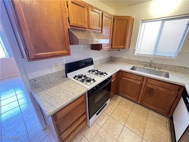 Building Photo - 5835 Chisolm Trail