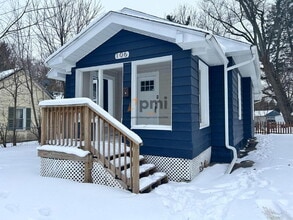 Building Photo - 106 Carter St