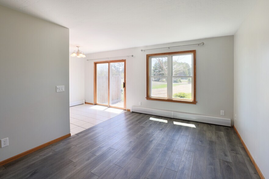 Building Photo - 3482 Mahoney Dr