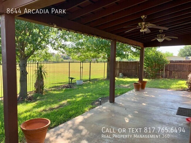 Building Photo - 8644 Arcadia Park Dr