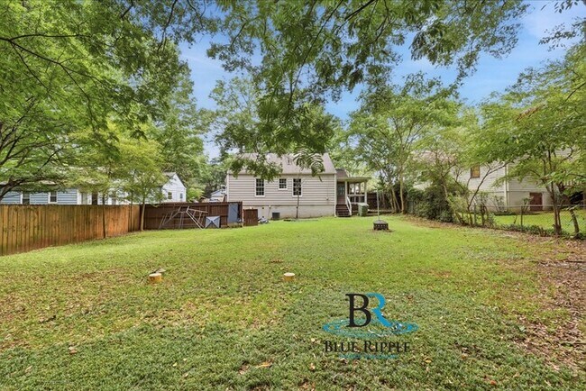 Building Photo - Renovated 2/1 Williams Park Smyrna across from Market Village! Fenced Yard and Pet Friendly