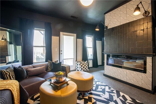 Building Photo - 2122 Silas Way NW