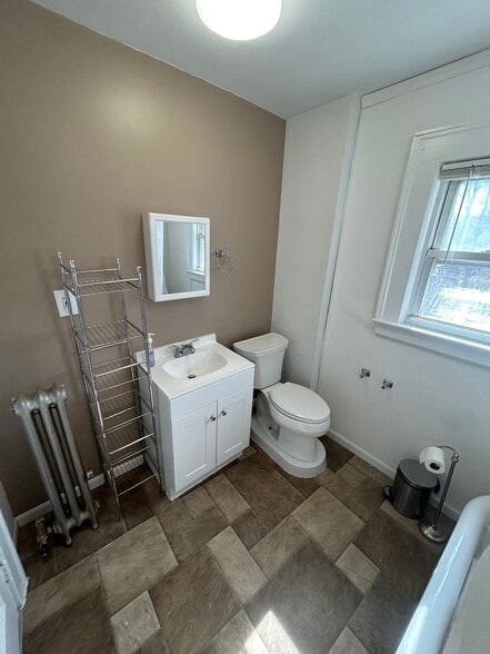 Building Photo - 534 Park Pl