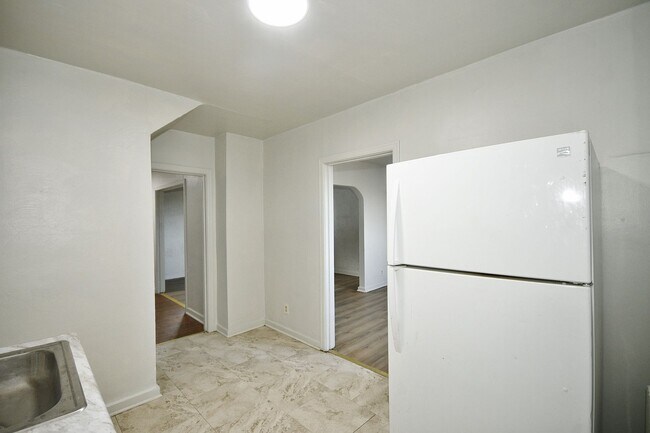 Building Photo - 2937-2939 Freeland St