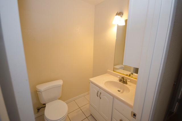 Masterbath - 6904 Sumter Quay Cir