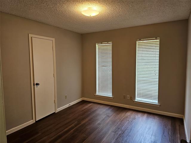 Building Photo - 812 Rush Creek Dr