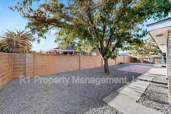 Building Photo - 3509 Ronda De Lechusas NW