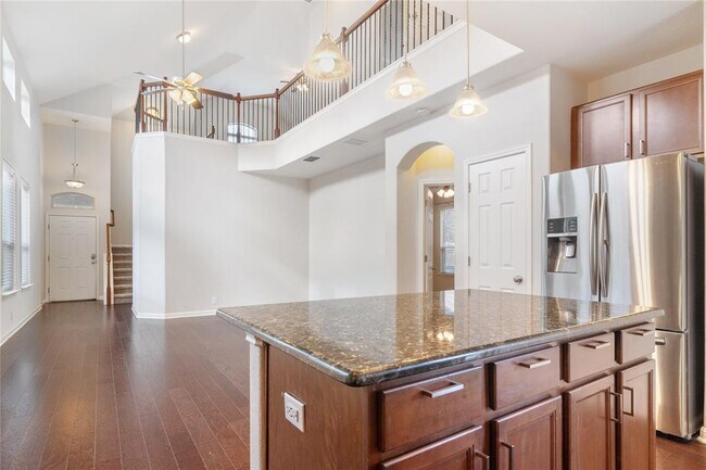 Building Photo - 7337 Menchaca Rd