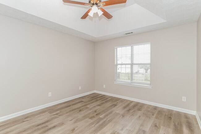 Building Photo - 4001 Imperial Ln