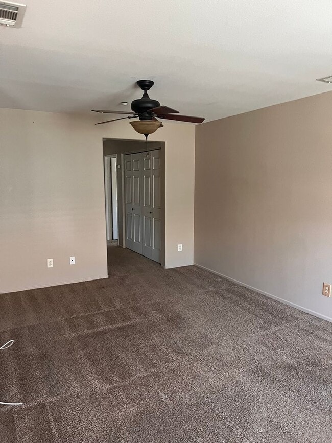 Building Photo - 2BD/2BA Condo - Iris Ave.