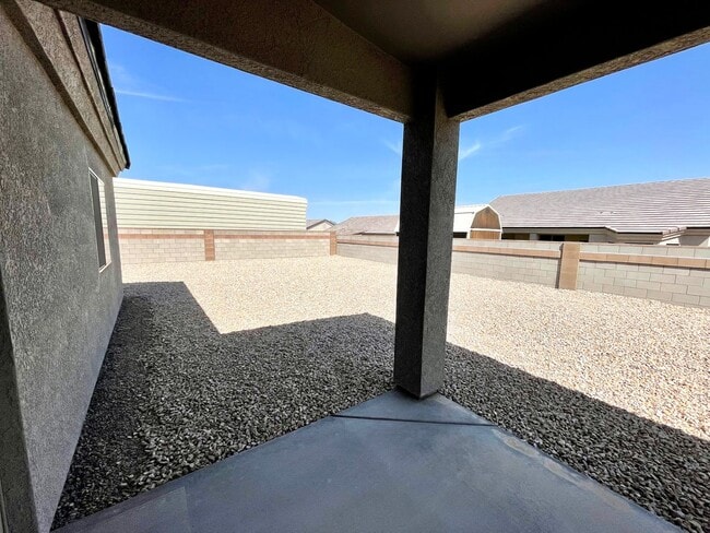 Building Photo - Beautiful 3 Bedroom Home in Southern Vistas w/ Solar!