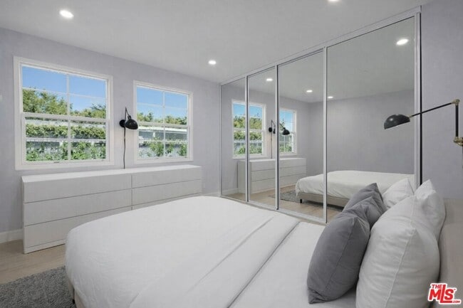 Building Photo - 5147 Fulton Ave