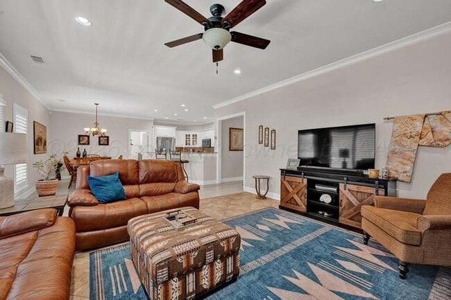 Building Photo - 8117 Vail Drive
