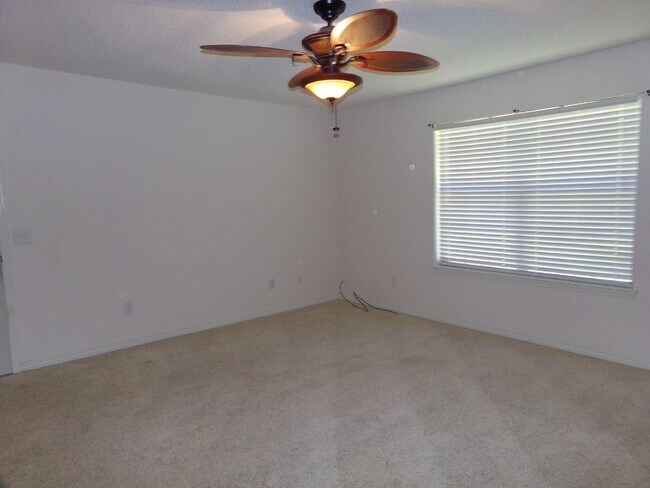 Building Photo - Beulah 4BR Home in Audrey Plantation Near Navy Federal with Side-Entry Garage & Fenced Backyard