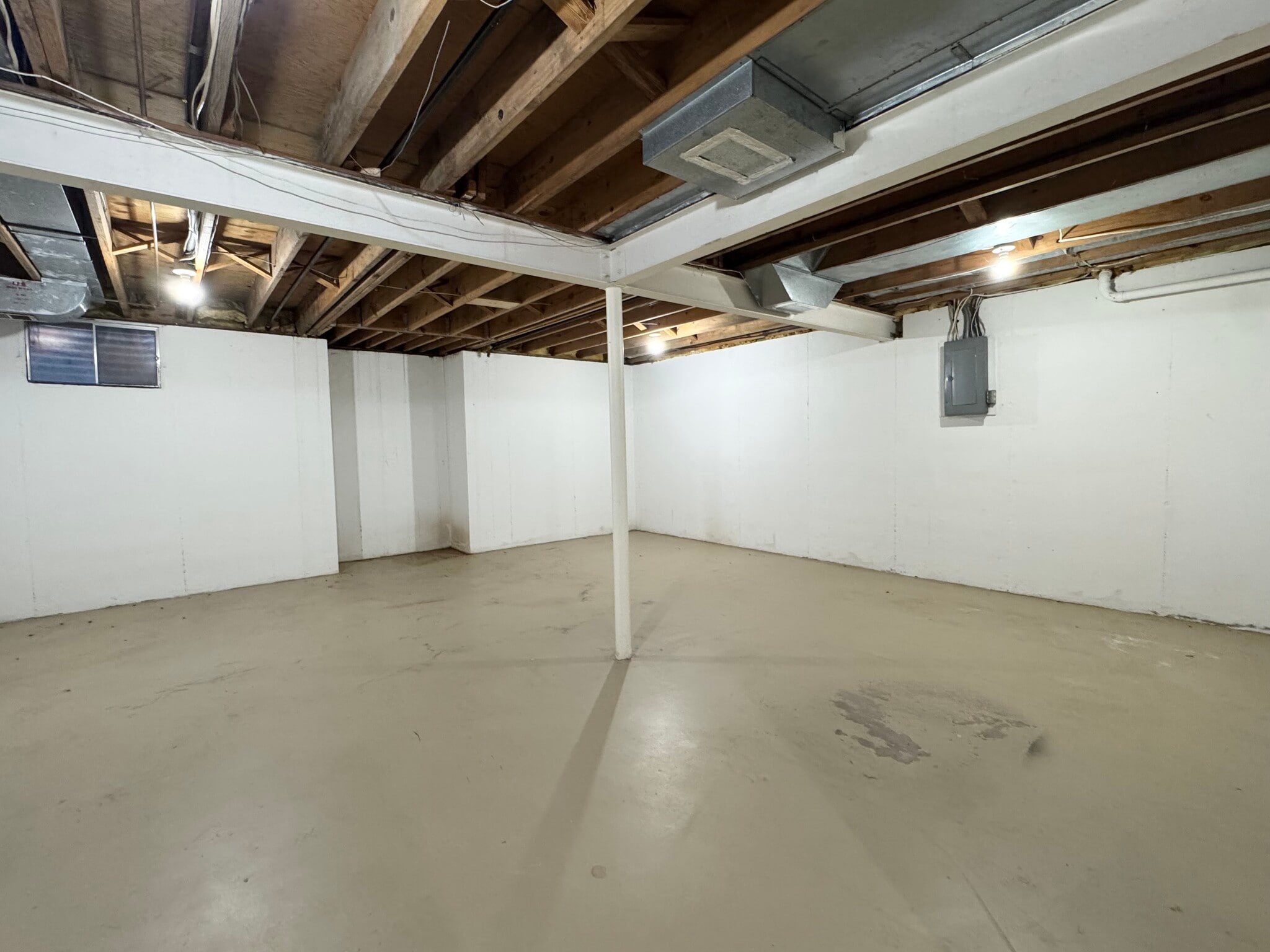 Building Photo - 3804 Pennsylvania Ave