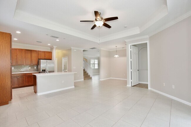 Building Photo - Beautiful 4/2.5 Spacious Home with a Loft Area and a 2 Car Garage Located in Sawgrass Bay - Clerm...